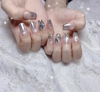 ネイル FLARE NAIL フレアネイルのネイルデザイン