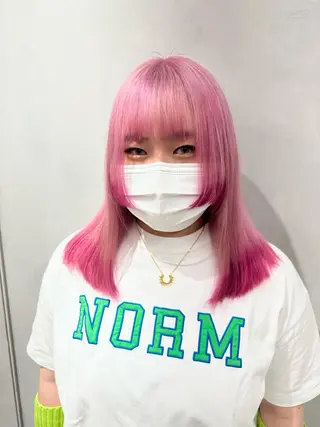 ミディアム カラー デザインカラー/パー マ🦖外岡咲希🦖のヘアスタイル