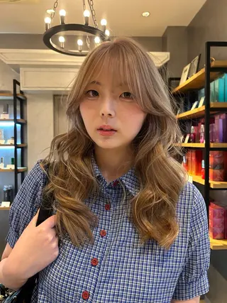 ロング カラー Inity／ Nina✩.*˚のヘアスタイル