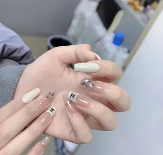 ネイル 🎀kira 長さだし💗モチ最高のネイルデザイン