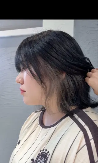 カラー ハイトーン GiseL AIRIのヘアスタイル