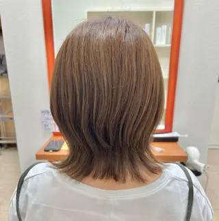 ミディアム カラー 黒崎 美乃里のヘアスタイル