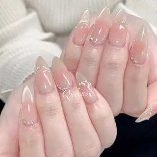 ネイル Queens 榊 まおのネイルデザイン