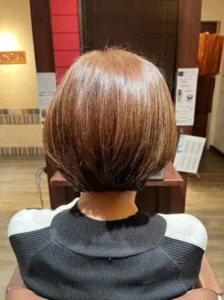 ショート カラー 山口 翼のヘアスタイル