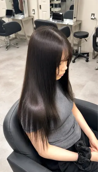 ロング 🫧とぅるん艶髪🫧 透明感カラー×猿渡のヘアスタイル