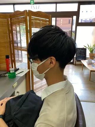 ショート ブリーチカラー🫧 森　凪沙のヘアスタイル