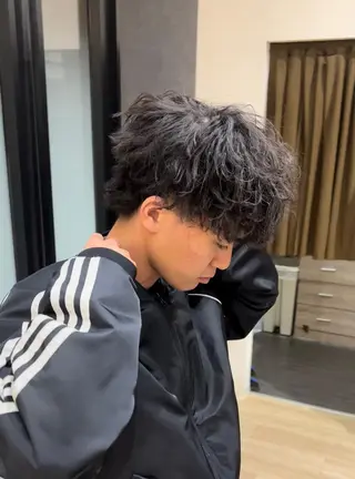 パーマ 澤田 凌真のヘアスタイル
