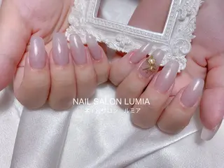 ネイル ネイルサロン ルミア Lumia 店長施術のネイルデザイン