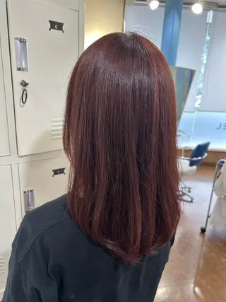 セミロング カラー 武井 哉子のヘアスタイル
