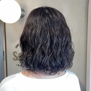 ミディアム カラー パーマ 黒坂 唯奈 /パーマ・ボブ特化のヘアスタイル