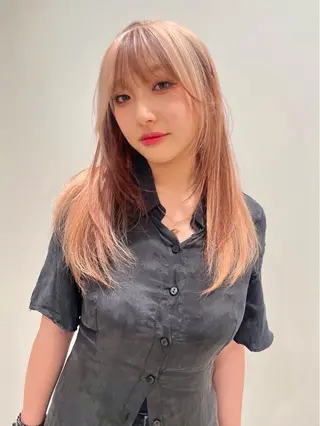 カラー 🎀ボブ+ハイトーン シュカ👶🏻のヘアスタイル