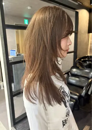 ミディアム レイヤーカット/髪質 改善/ダブルカラーのヘアスタイル