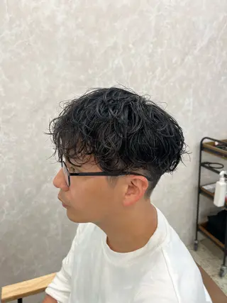 ショート パーマ メンズ 近藤 叶大のヘアスタイル