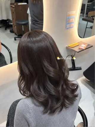 ミディアム カラー 🍒みしろ ほたる🍒のヘアスタイル