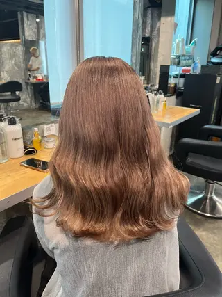 ロング カラー ハイトーンカラー 🦄レイヤーカットのヘアスタイル