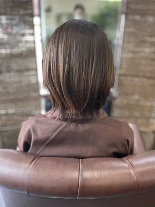 ショート カラー 沢田 瞳のヘアスタイル
