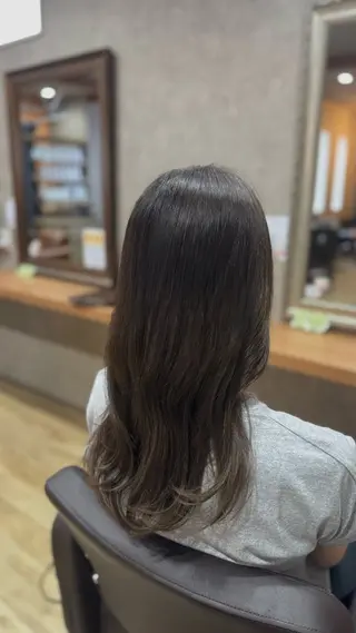 ロング . みおのヘアスタイル