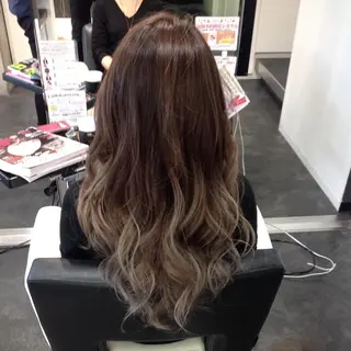 セミロング カラー 髪質改善カラー韓国風 レイヤーtudaのヘアスタイル