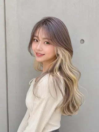 ロング カラー 宇梶 千愛のヘアスタイル