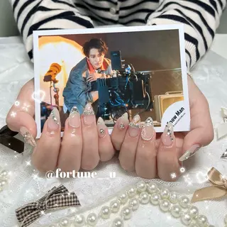 ネイル 💜✩.* Yuuna💜のネイルデザイン