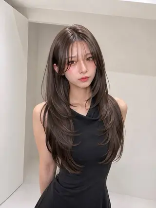 セミロング レイヤーカット⭐️ ハッシュカット特化のヘアスタイル