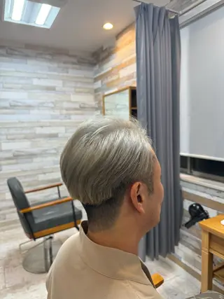 ショート カラー メンズ 鈴木 悠人のヘアスタイル