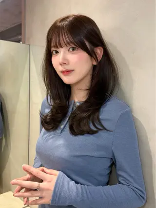 ミディアム 大宮韓国レイヤー🦋 透明感🤎Harisのヘアスタイル