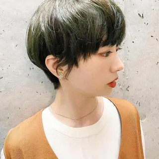 ショート カラー パーマ 中川 竜誠のヘアスタイル