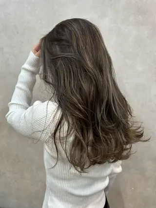 ロング カラー 【aini天王寺】 𝐚𝐢𝐫𝐢✂︎のヘアスタイル