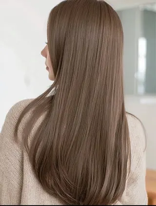 ロング カラー 🌿透明感カラー レイヤーカットのヘアスタイル