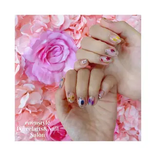 ミディアム ネイル 🐾enen style 🐾のネイルデザイン
