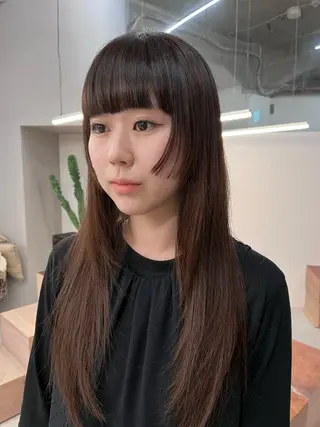 ロング anri/大阪/ レイヤーカットのヘアスタイル