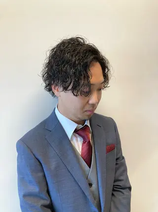 パーマ メンズ 透明感カラー レイヤー亀井唯登のヘアスタイル