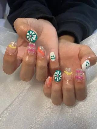 ネイル 荒木 莉奈のネイルデザイン