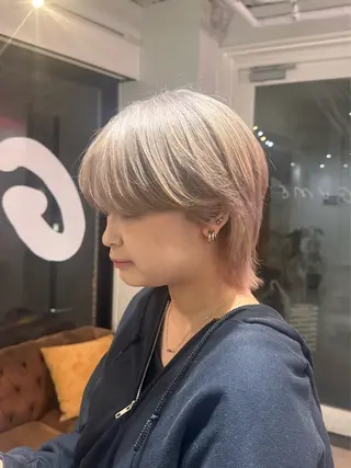 ショート カラー 🧤高明度ハイトーン 🧤莉音のヘアスタイル