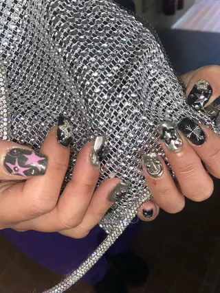 ネイル 個性派🌺推しネイル 💅💞hota🐇のネイルデザイン