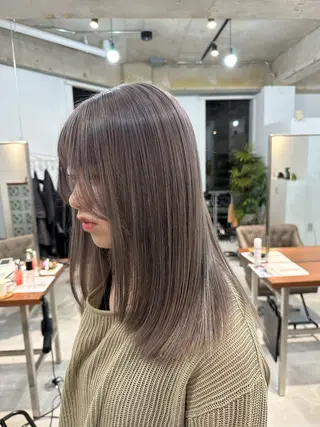 セミロング カイリ /レイヤーカットのヘアスタイル