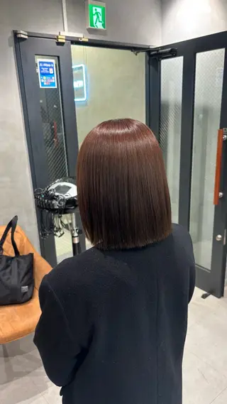 ショート カラー 艶カラー✨️髪質改善 🪽縮毛矯正mamiのヘアスタイル