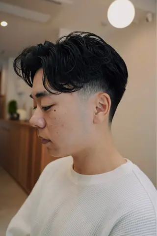 メンズ BROWN メンズヘアサロンのヘアスタイル