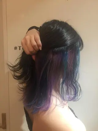 ミディアム カラー ホワイト&レイヤーカ ットエクステ長畠俊輔のヘアスタイル
