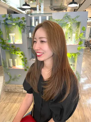 ロング VISAGE ba.sk 金子詩帆のヘアスタイル