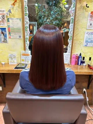 カラー 保坂 彩月のヘアスタイル