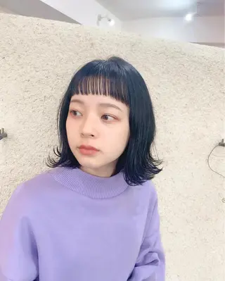 ミディアム カラー 角戸 りおのヘアスタイル
