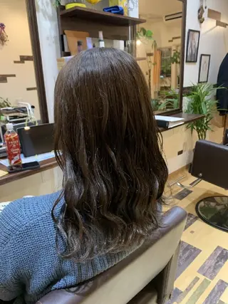 セミロング カラー サトウ シューイチのヘアスタイル
