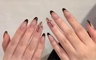 ネイル 🎀PG🩵 ネイルサロンのネイルデザイン