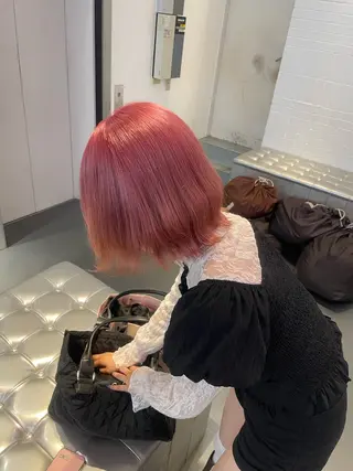 カラー 🌻ハイトーン/艶 カラー🌻ユリナのヘアスタイル