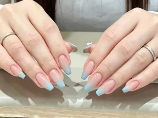 ネイル CHERIR Emiのネイルデザイン