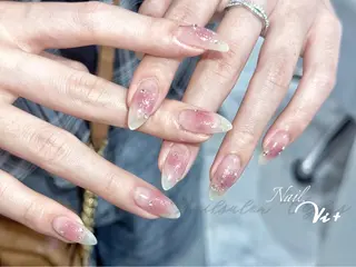 ネイル ✨Nailsalon Vi+✨のネイルデザイン