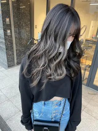 ロング カラー ヘアアレンジ 💕 manaka🌺のヘアスタイル