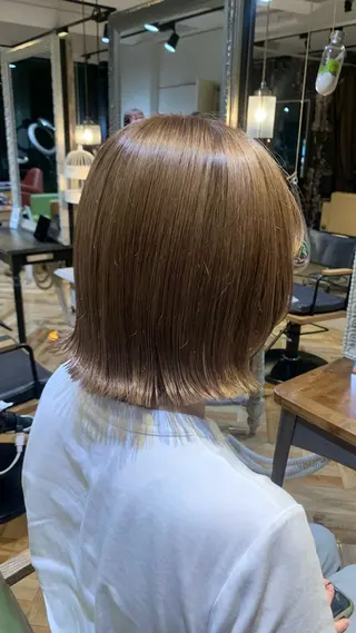 ミディアム 渡邉 彩愛のヘアスタイル